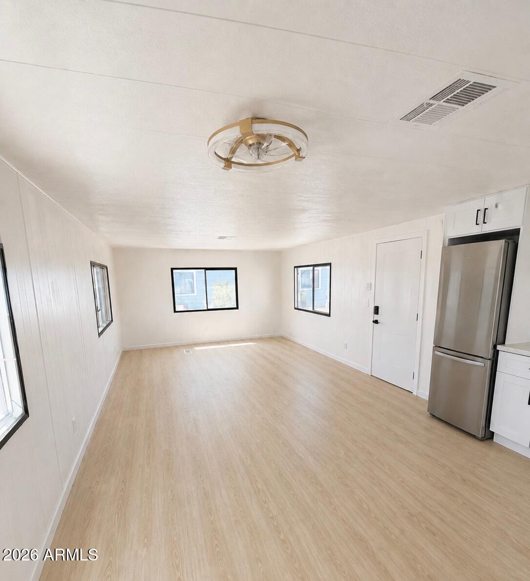 303 E South Mountain Avenue 90
