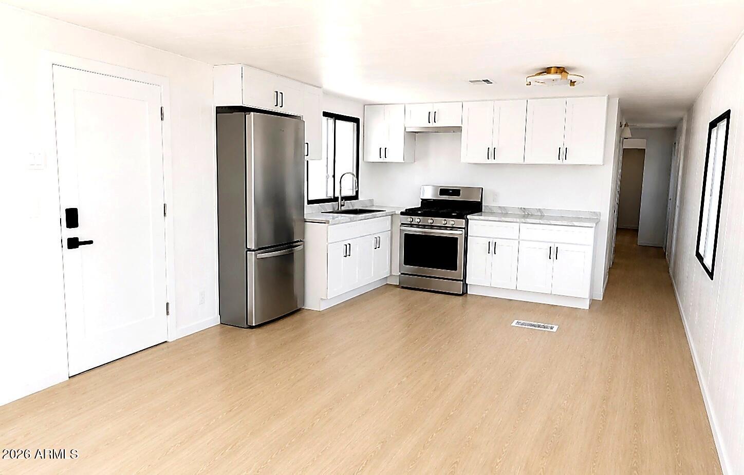 303 E South Mountain Avenue 90