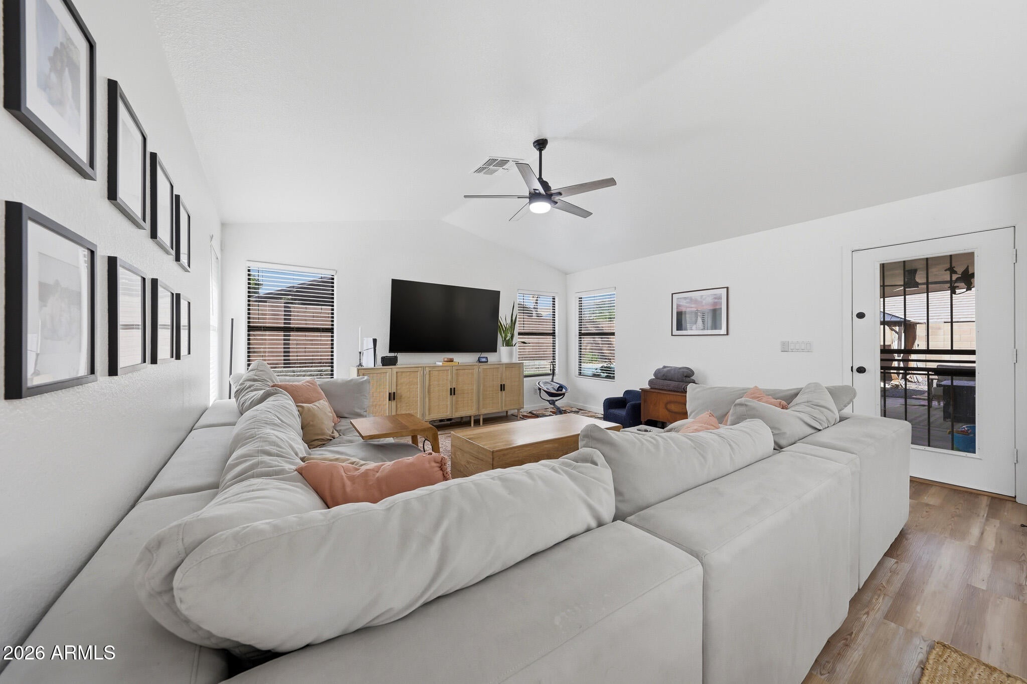 10414 W DALEY Lane