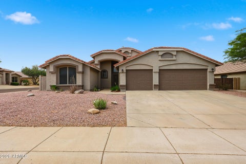 Property photo of 10414 W Daley Lane, Peoria, AZ 85383