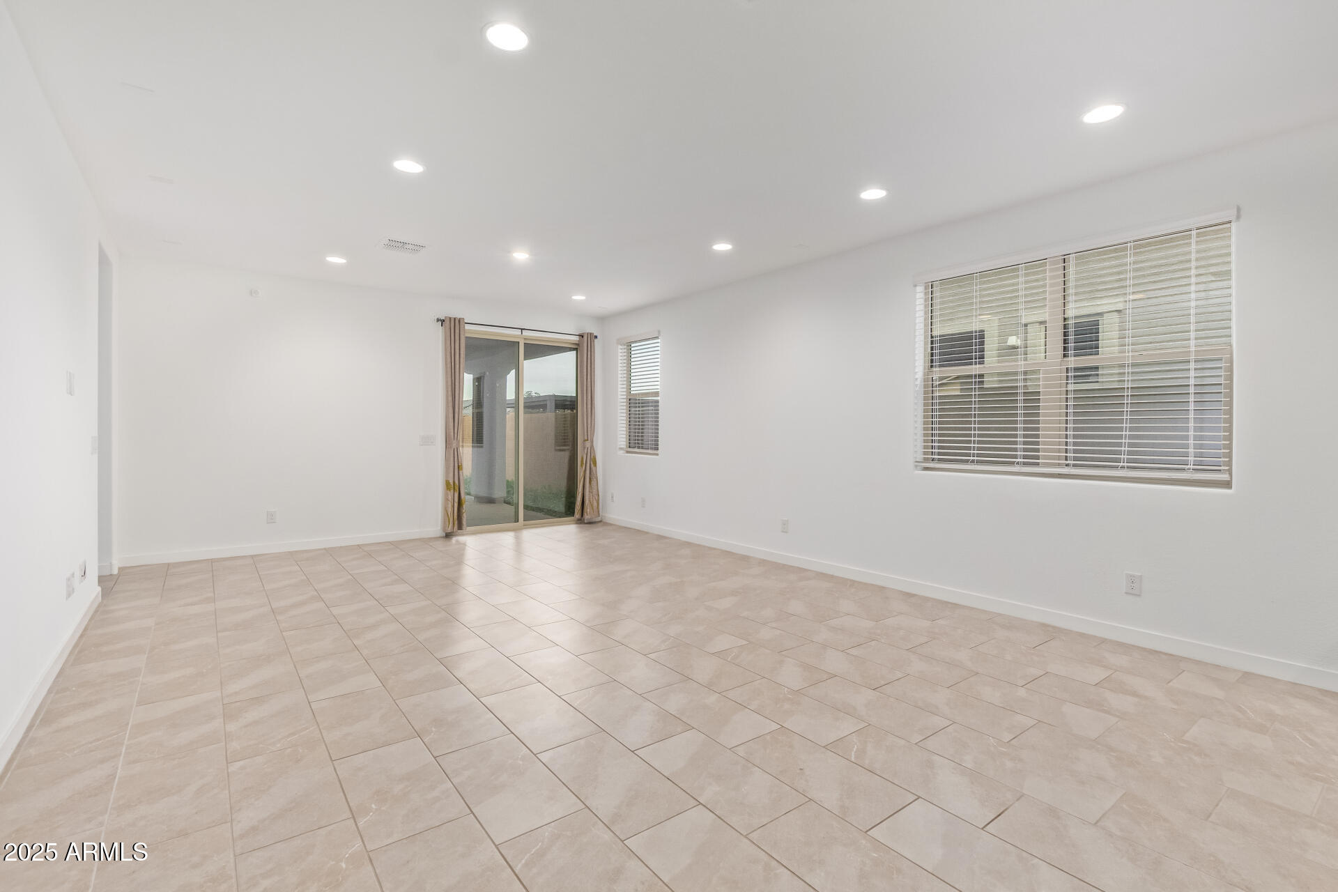 4146 E APPALOOSA Road