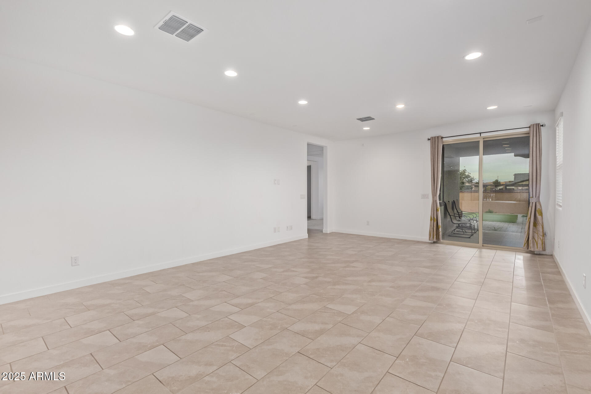 4146 E APPALOOSA Road