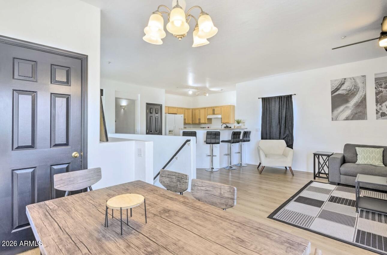 525 N MILLER Road 216