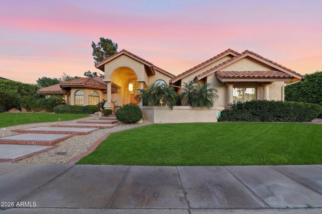 Photo of 15023 N 15th Avenue, Phoenix, AZ 85023 (MLS # 7000724)