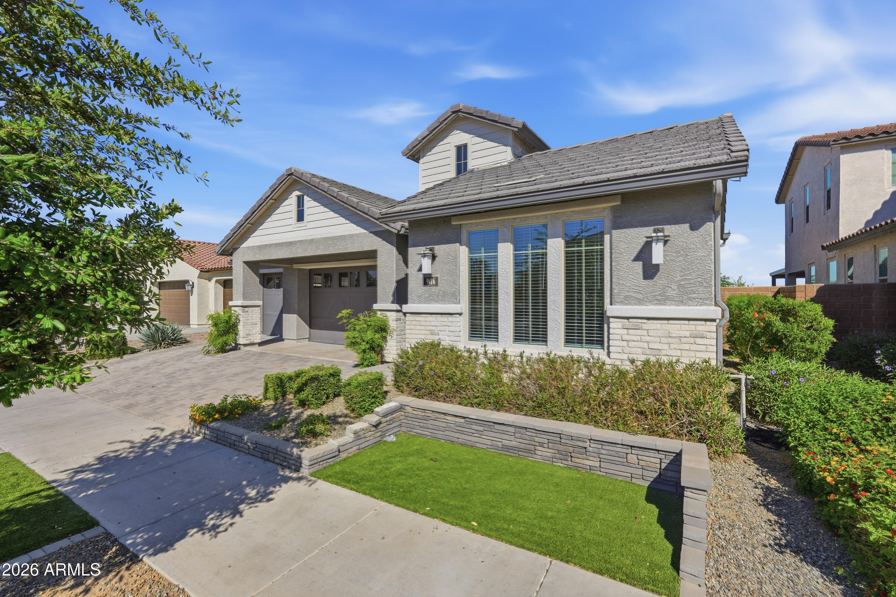 9616 E RAINBOW Avenue