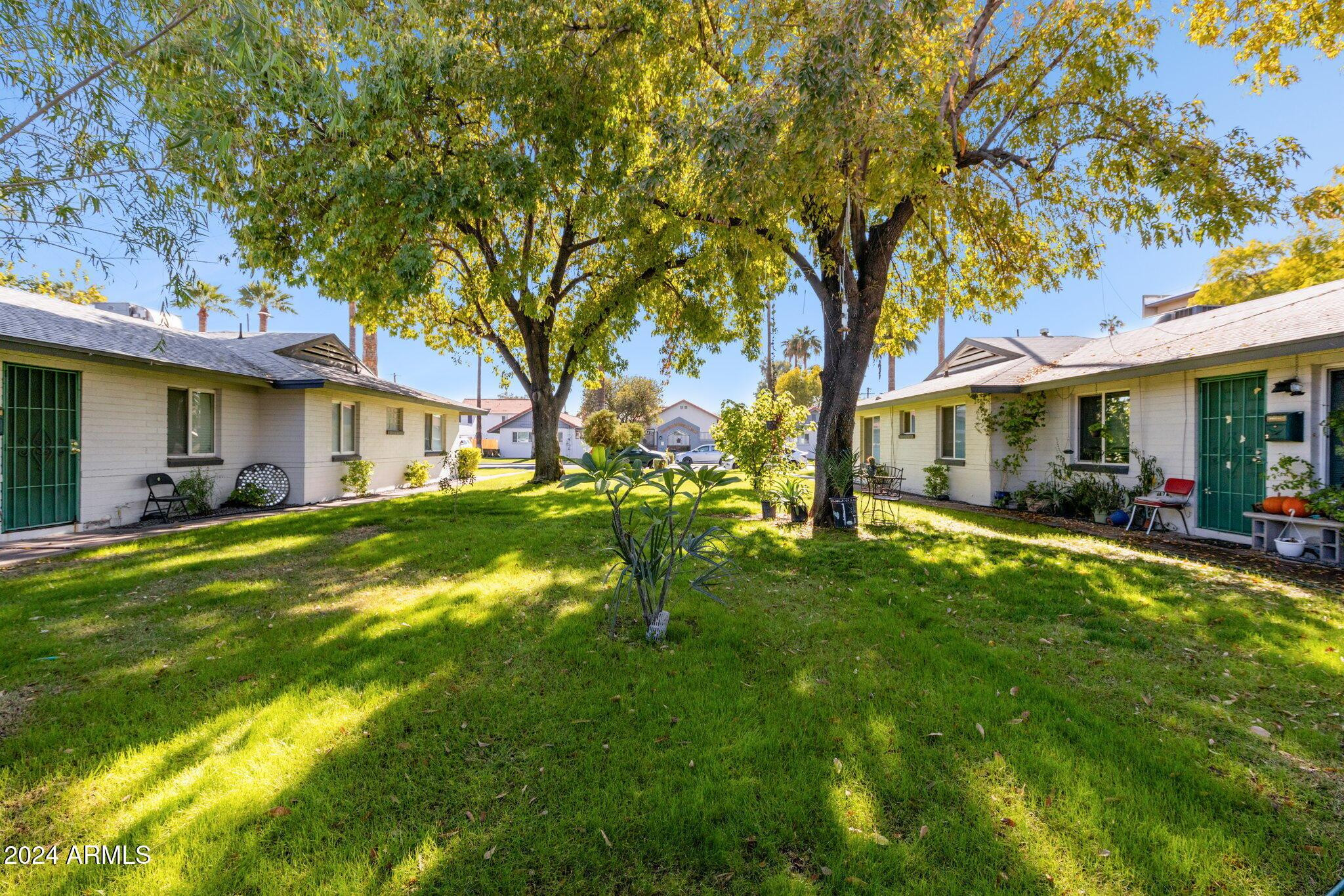 502 E Roanoke Avenue 3