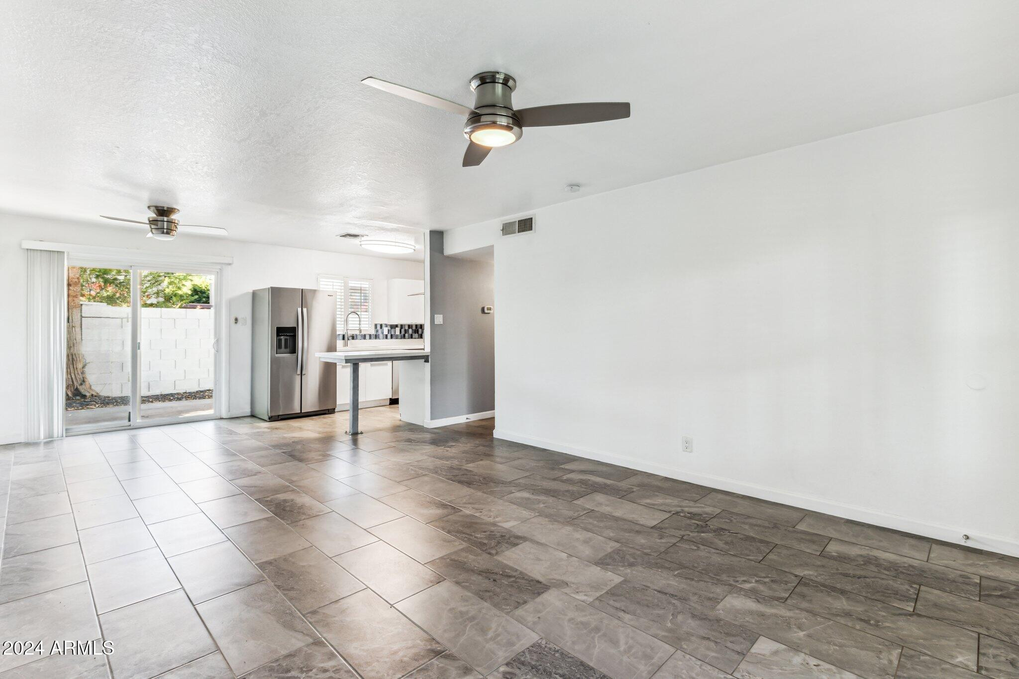 502 E Roanoke Avenue 3