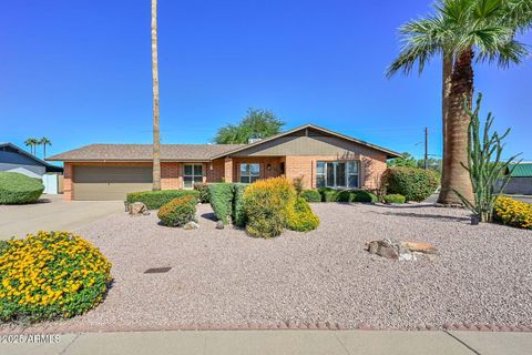 4530 E SHARON Drive Phoenix AZ 85032