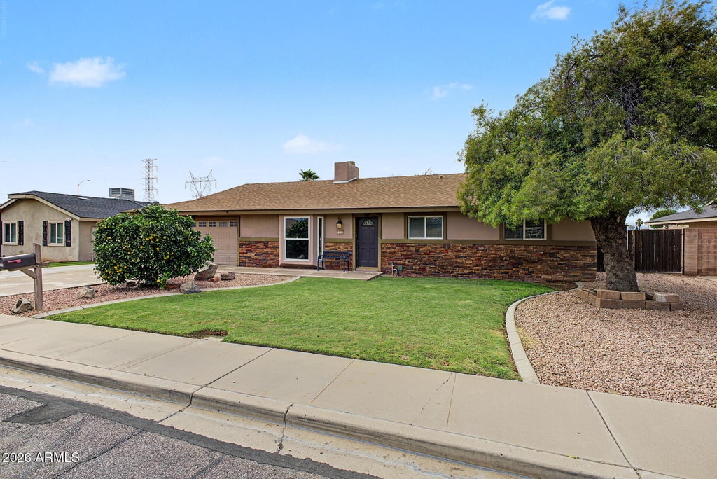 Photo of 632 N Ashbrook, Mesa, AZ 85213 (MLS # 7094086)