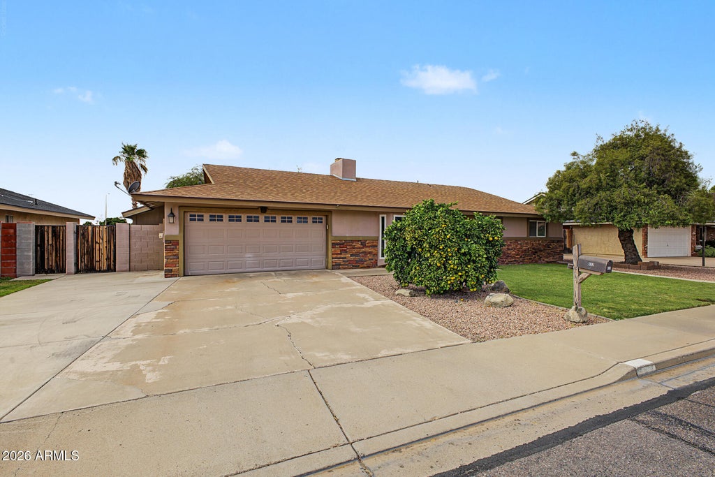 Photo of 632 N Ashbrook, Mesa, AZ 85213 (MLS # 7094086)