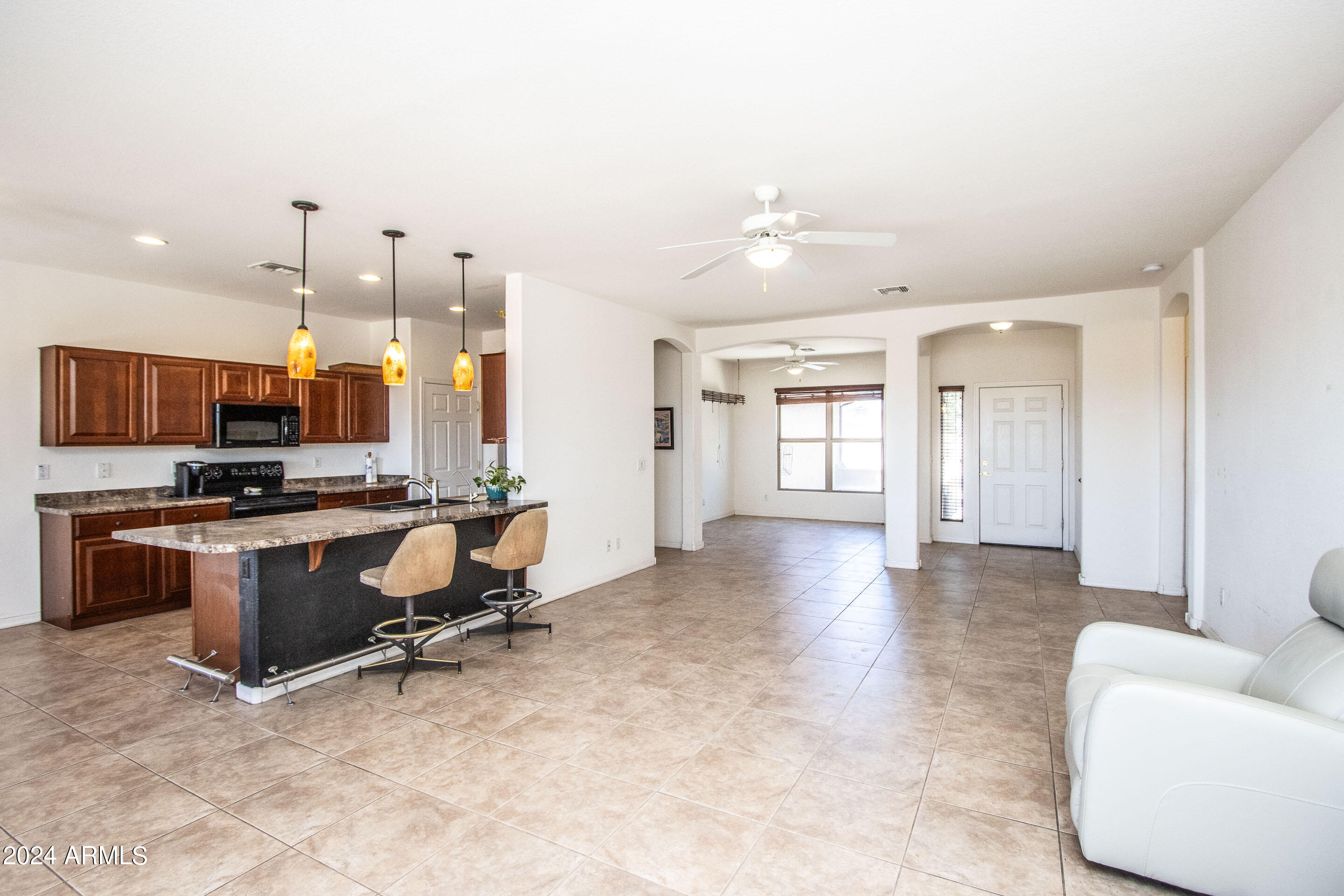 3581 E GLENEAGLE Place