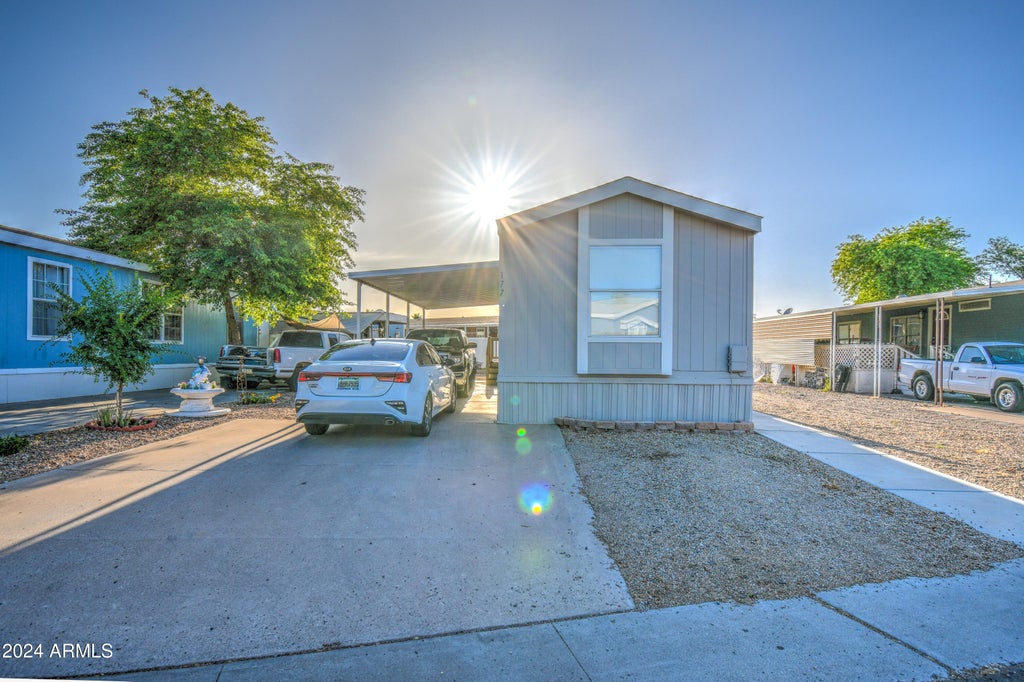 Photo of 1650 S Arizona Avenue #177, Chandler, AZ 85286 (MLS # 7052565)