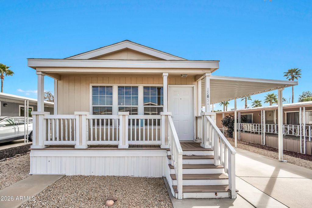 Photo of 17851 N 16th Place, Phoenix, AZ 85022 (MLS # 6975641)