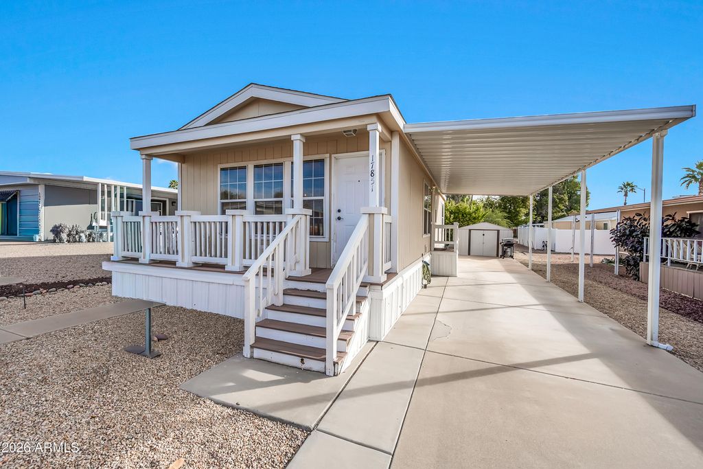 Photo of 17851 N 16th Place, Phoenix, AZ 85022 (MLS # 6975641)