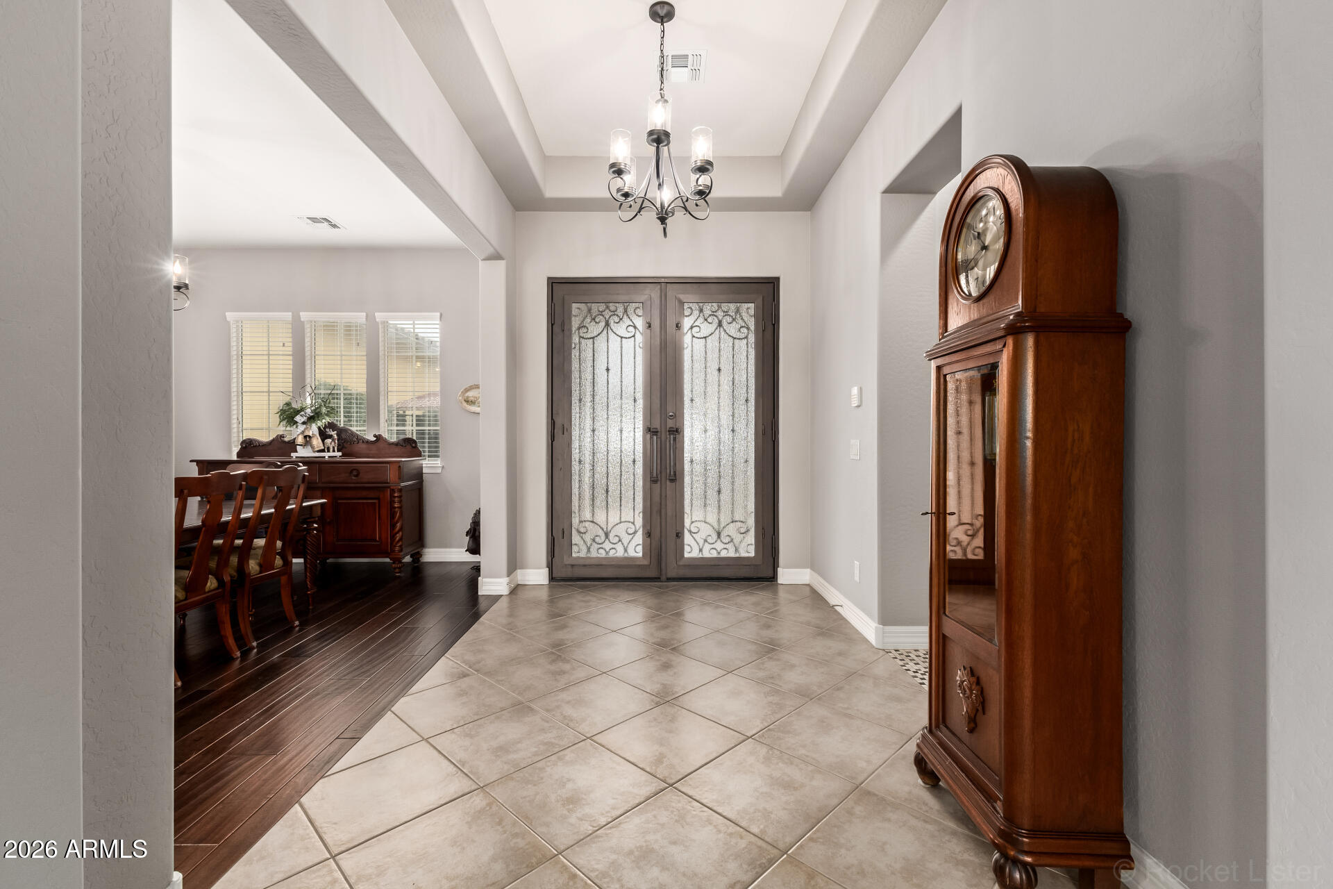 2924 E ATHENA Avenue