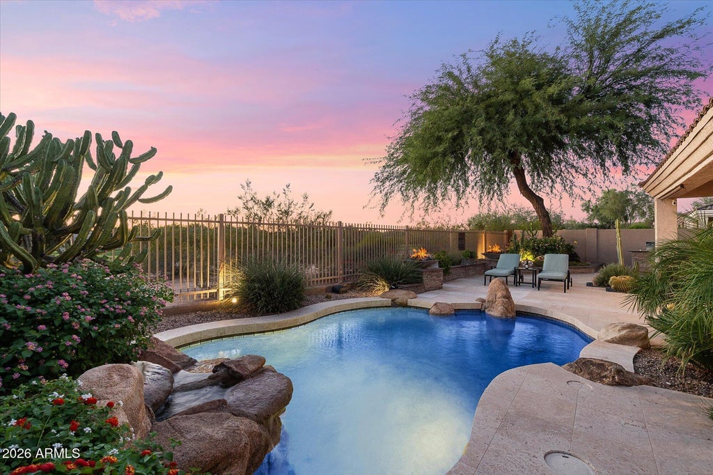 Photo of 22440 N 52nd Place, Phoenix, AZ 85054 (MLS # 7095415)