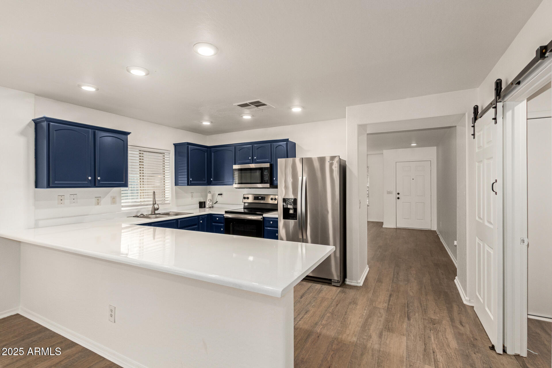 45542 W GUILDER Avenue