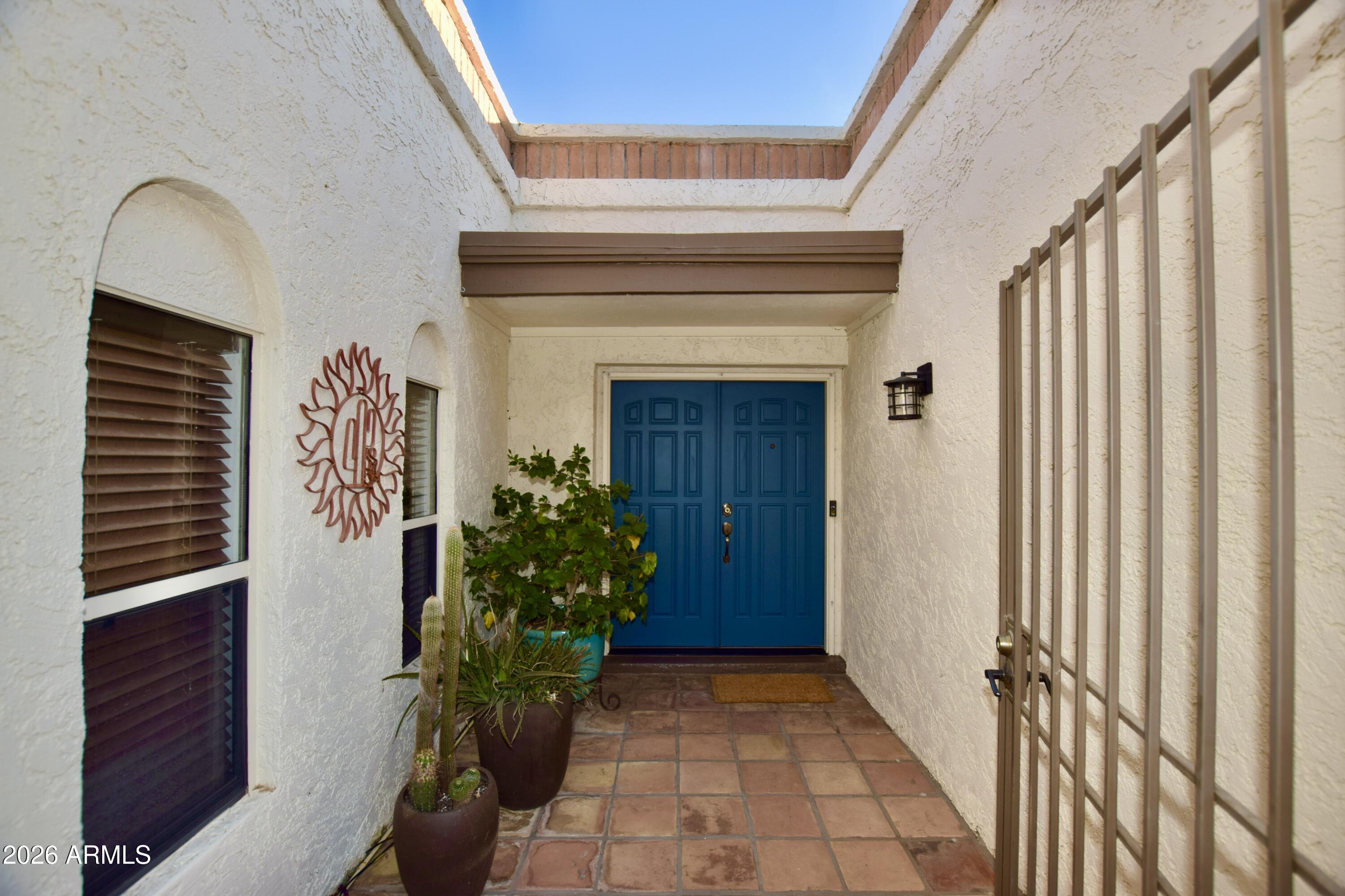 201 W PERSHING Avenue