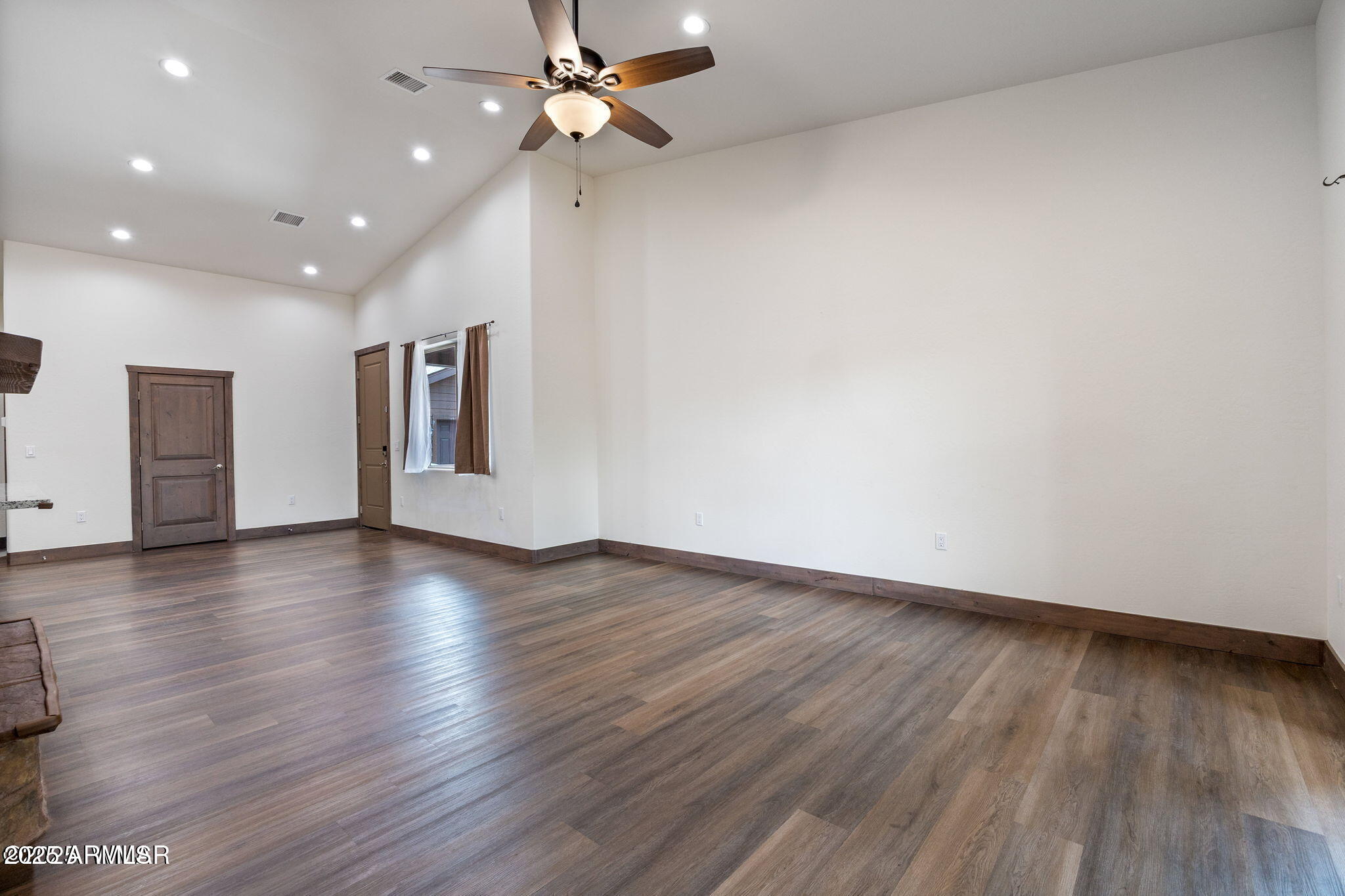 THE RETREAT VILLAS AT BISON CROSSING - Residential