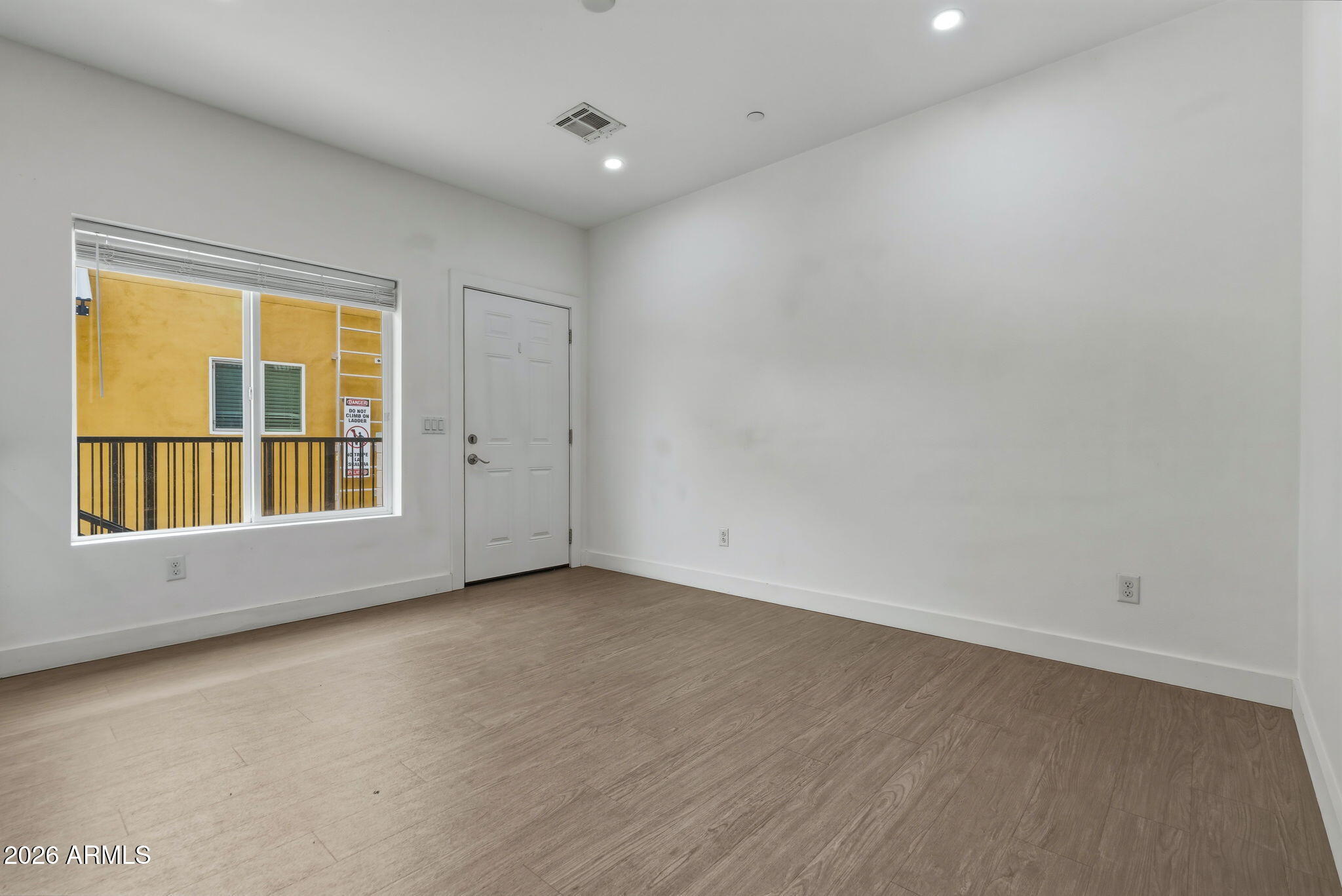 622 N 9TH Avenue 303