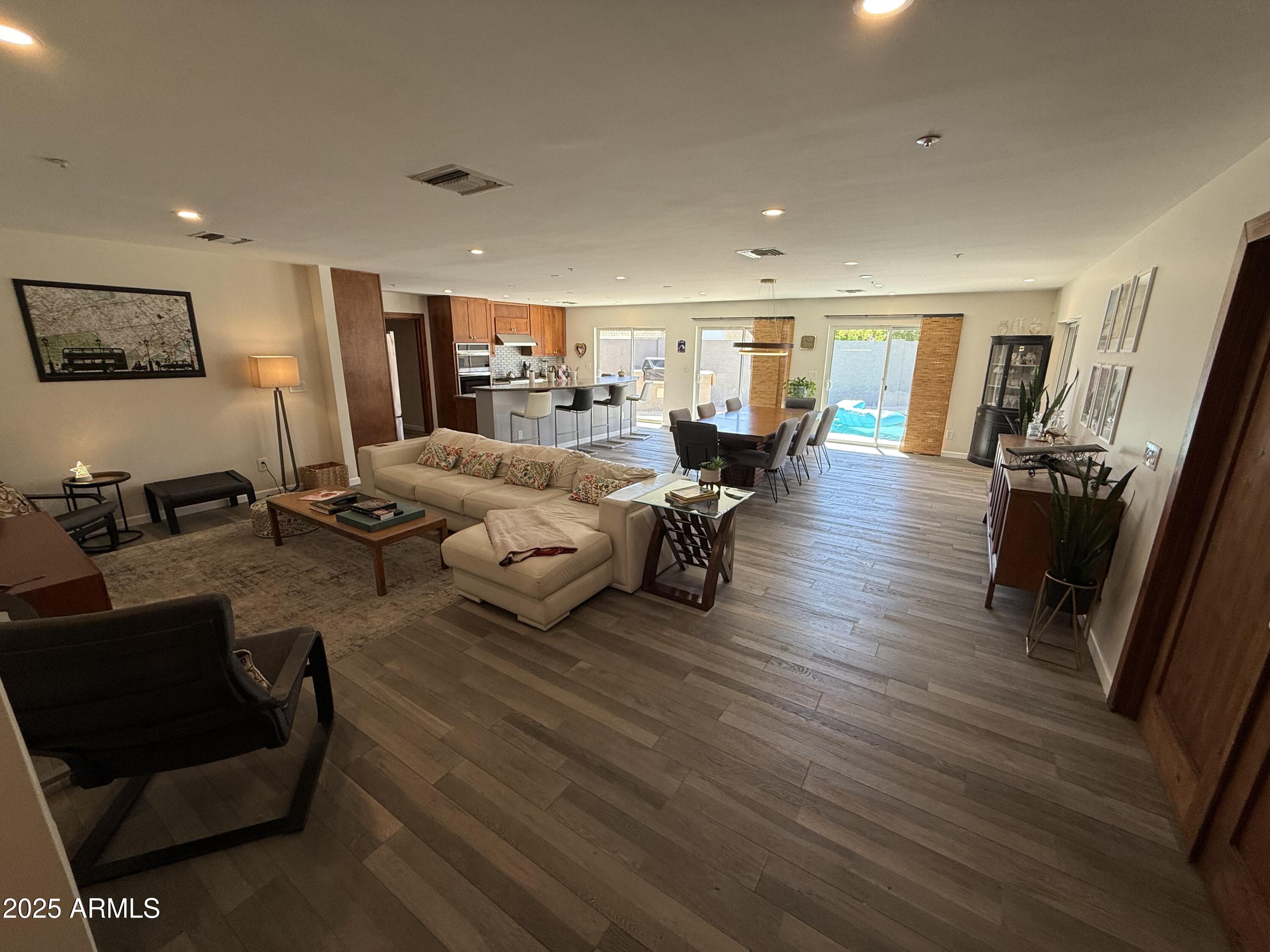 8361 E VIA DE ENCANTO --