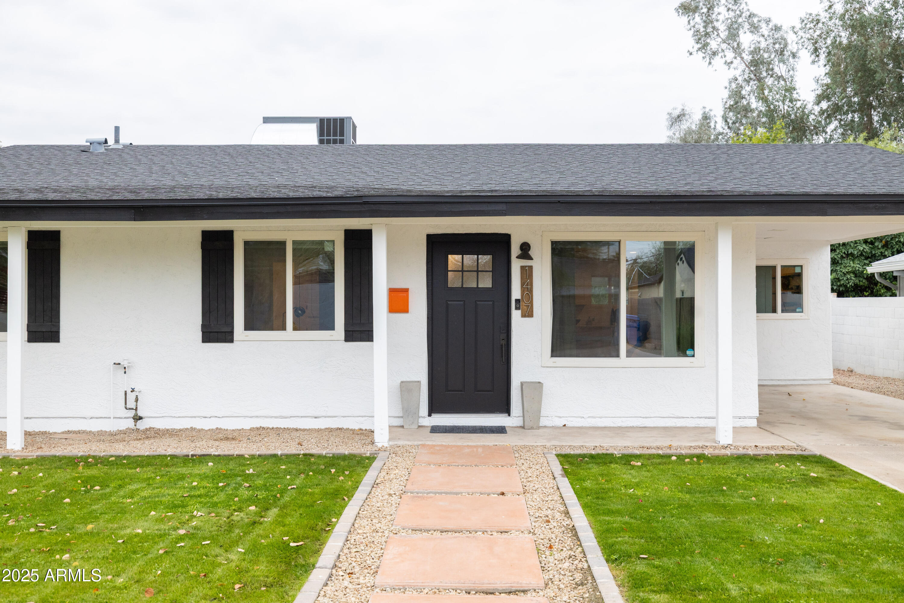 1407 E Windsor Avenue