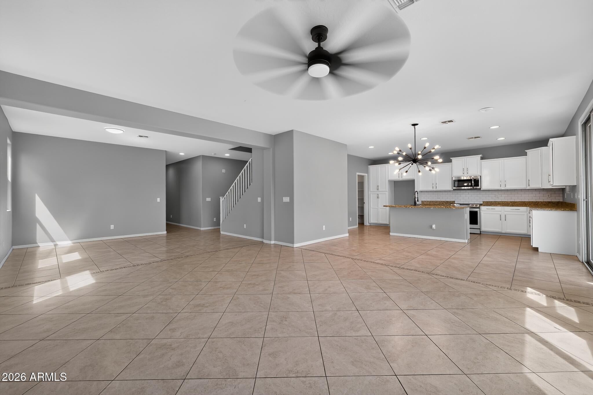 1627 W DESERT SPRING Way