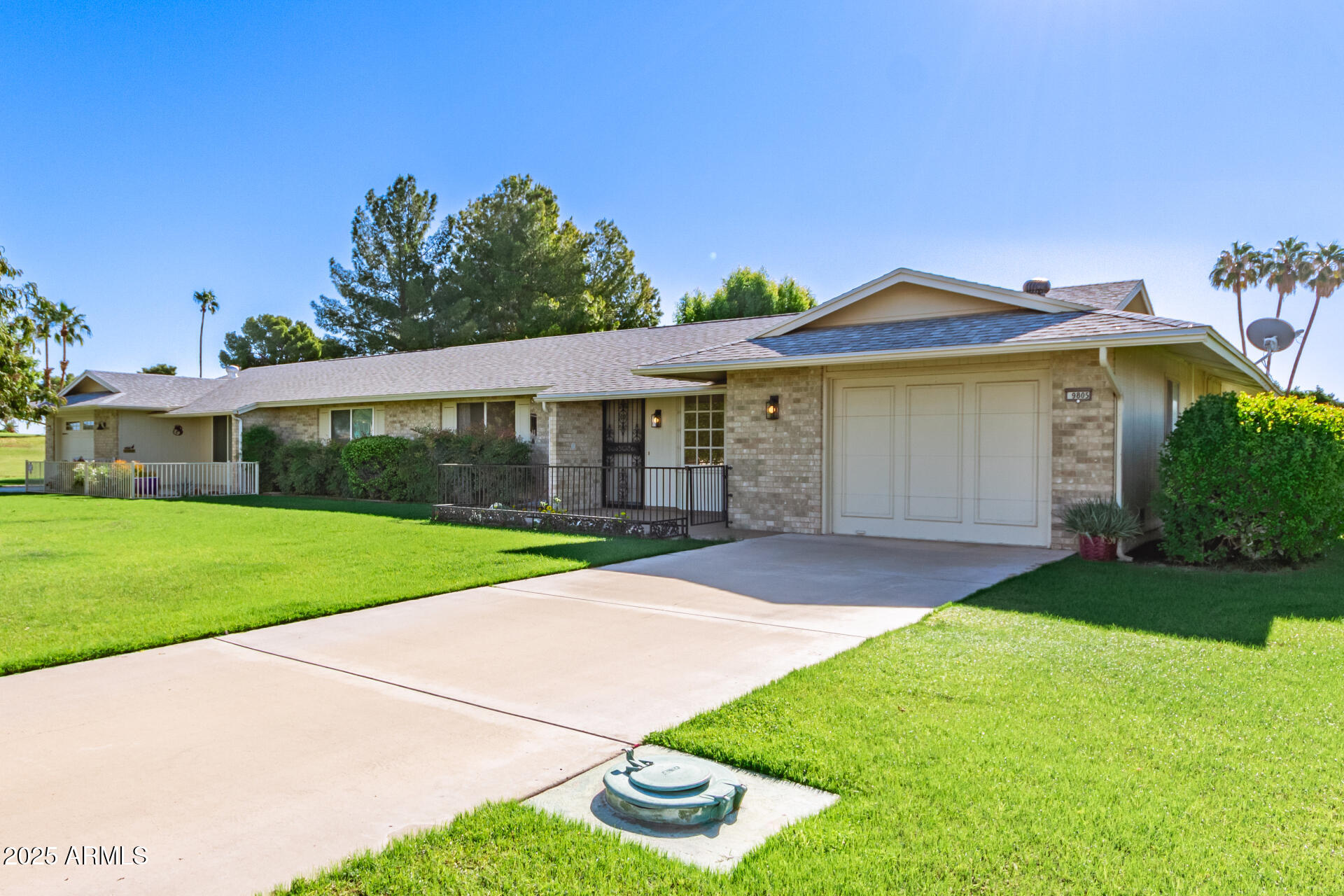 9805 W BURNS Drive