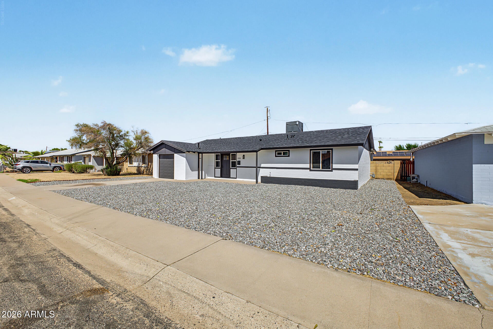 2532 W COLUMBINE Drive