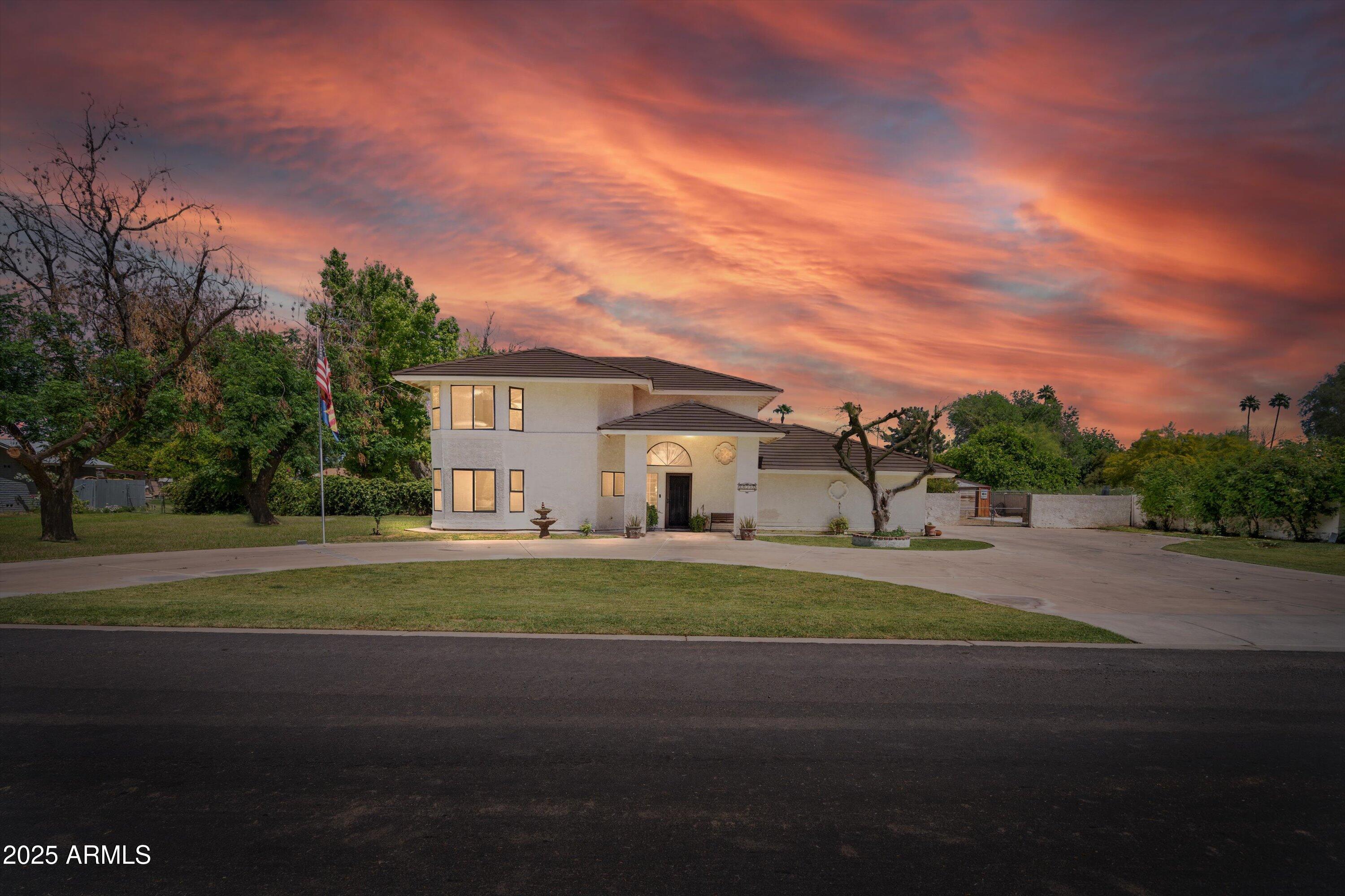 10532 W Catalina Drive