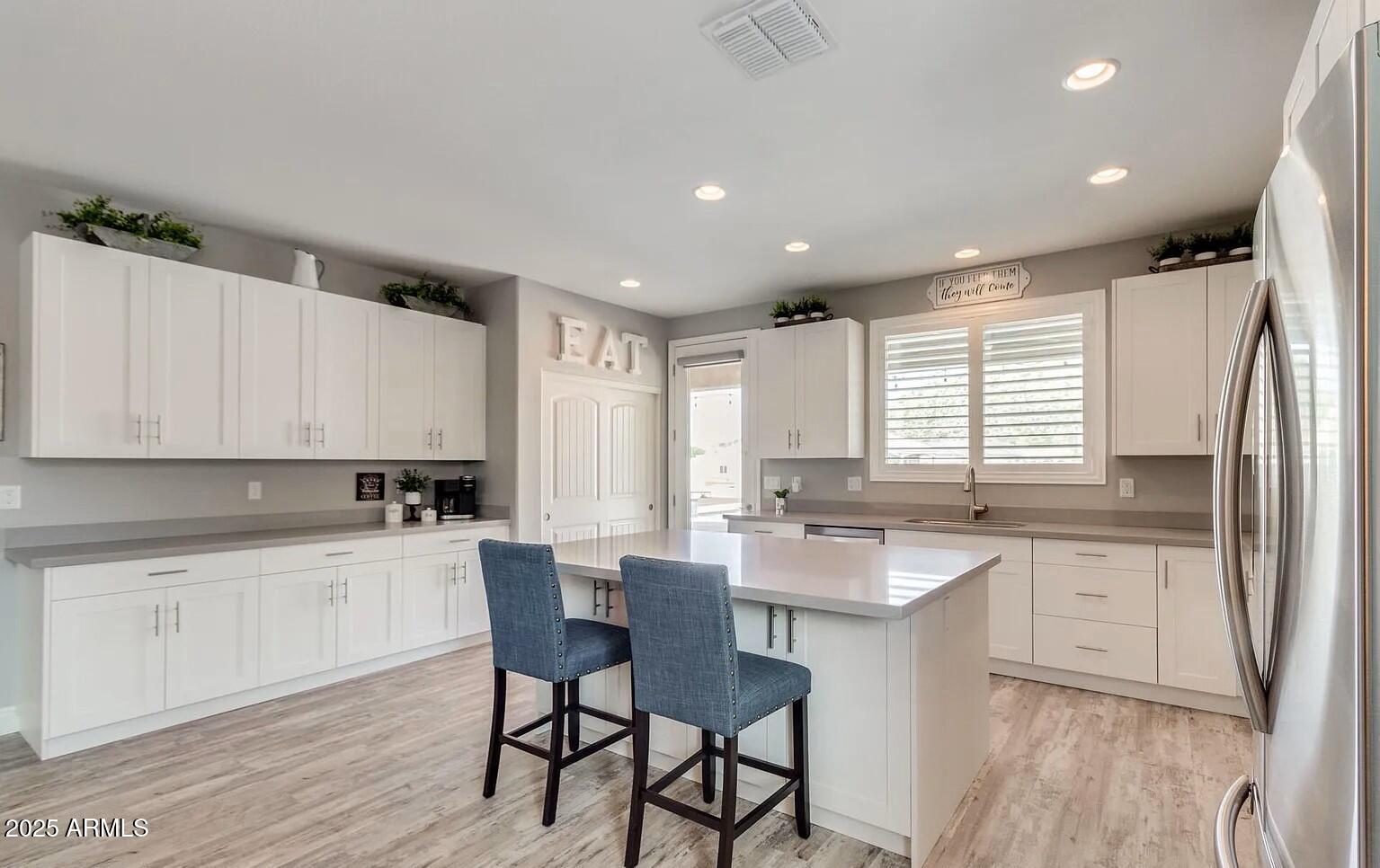 9087 W LIMESTONE MOUNTAIN Drive