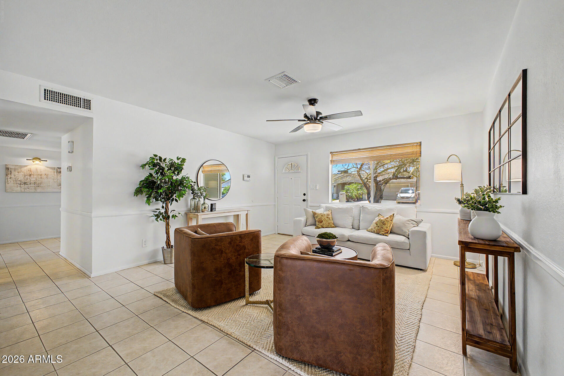 3226 W MICHELLE Drive