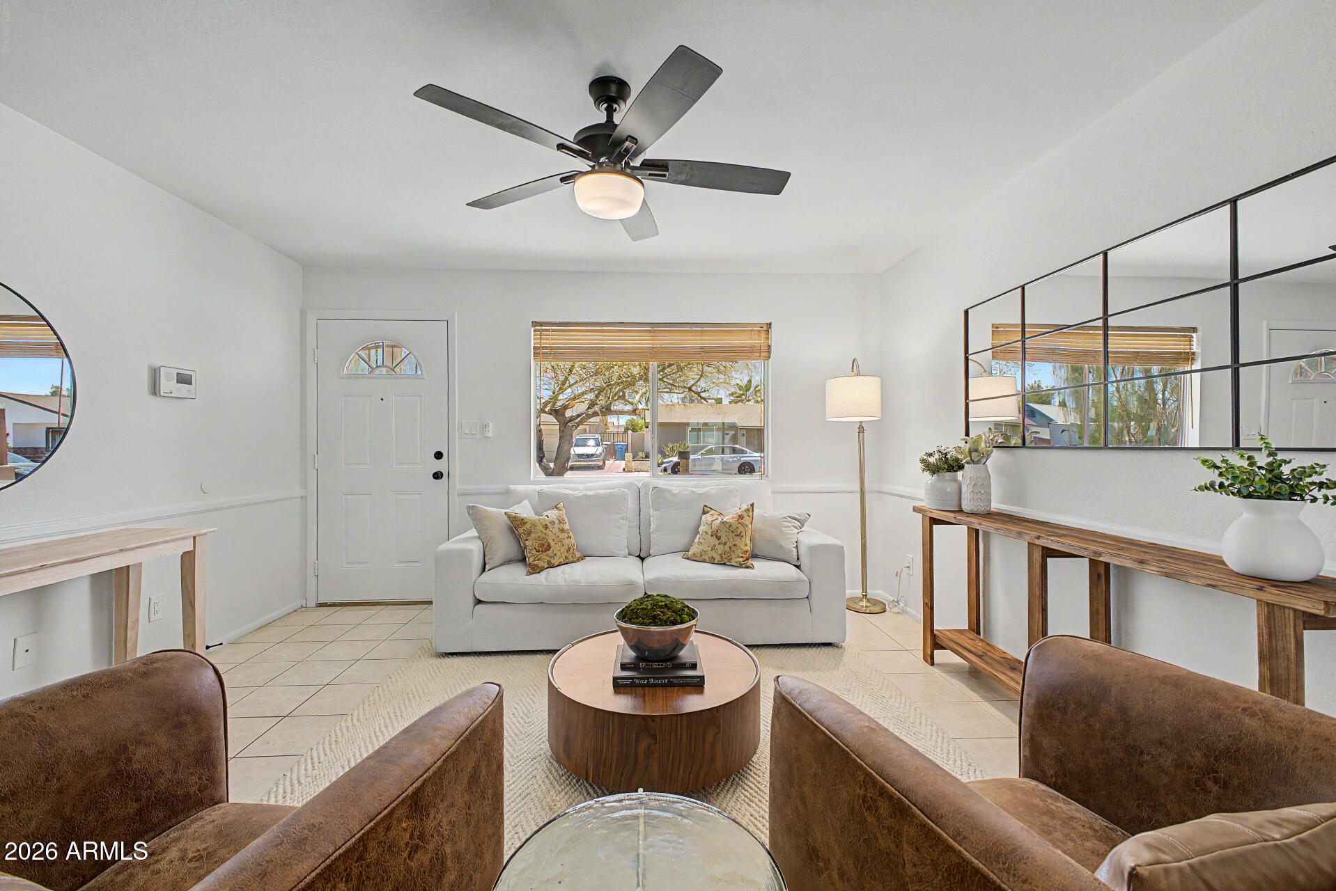 3226 W MICHELLE Drive