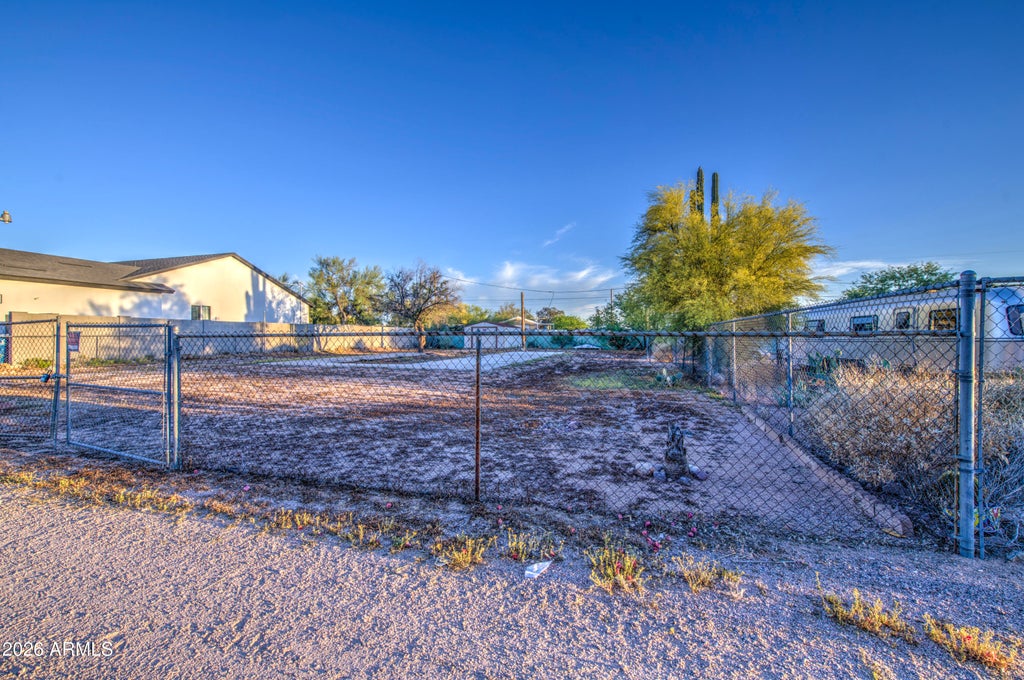 Photo of 951 N Warner Drive #NA, Apache Junction, AZ 85120 (MLS # 7073902)