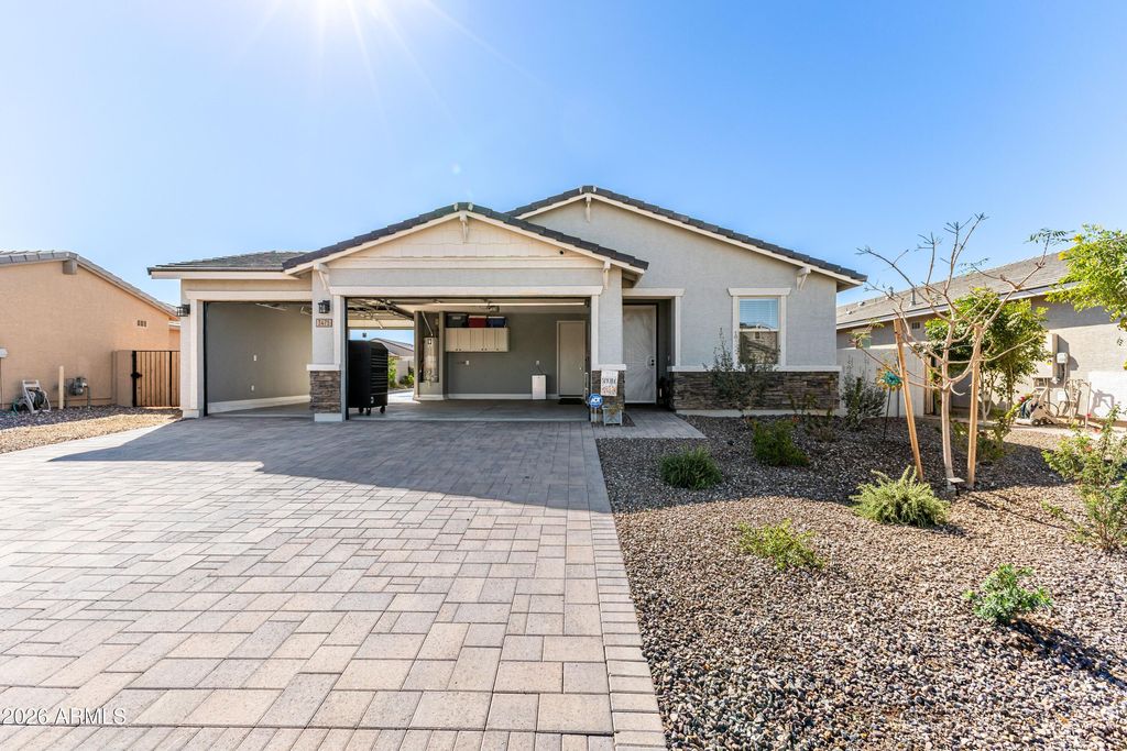 Photo of 3475 E Isla Avenue, San Tan Valley, AZ 85143 (MLS # 6985884)