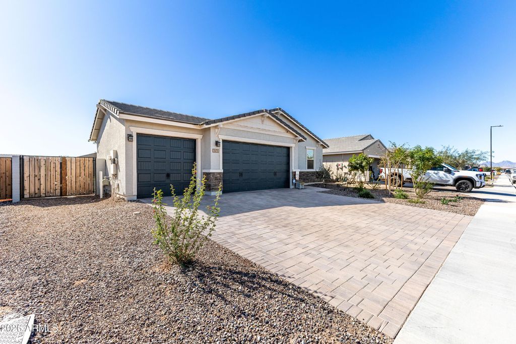 Photo of 3475 E Isla Avenue, San Tan Valley, AZ 85143 (MLS # 6985884)