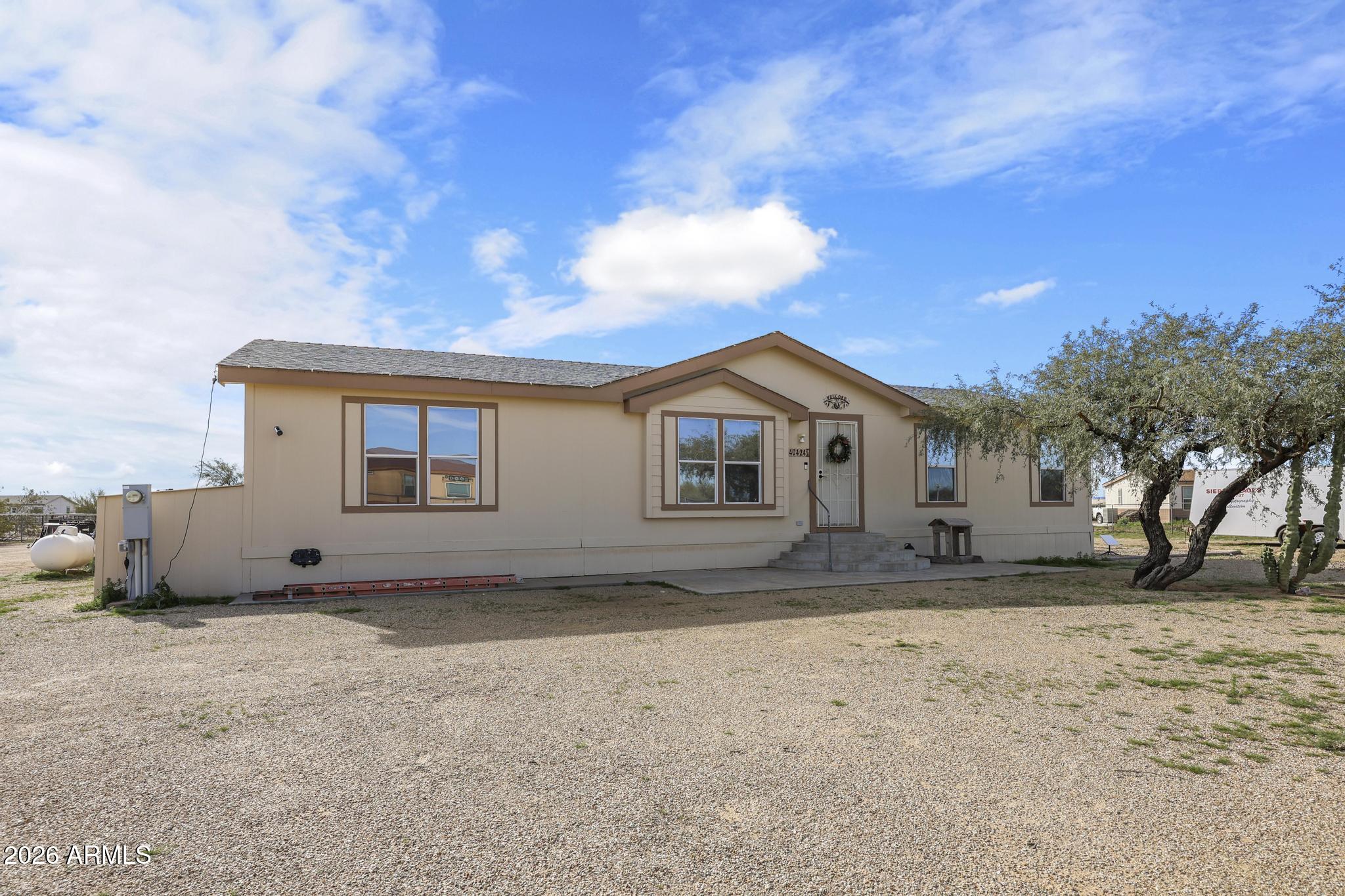 40424 N 251ST Avenue