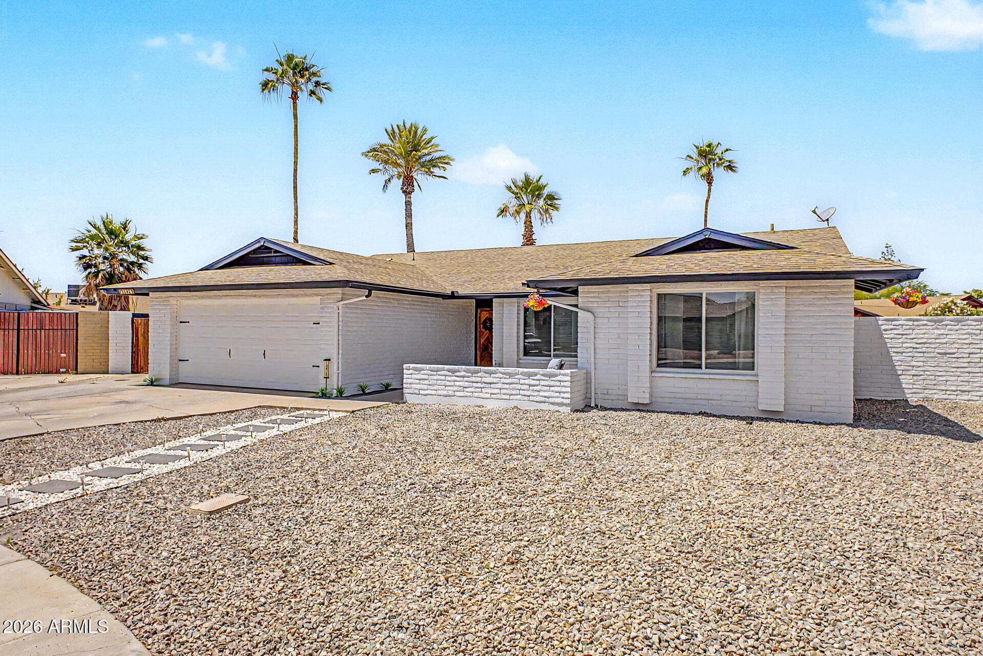 10820 N 52ND Drive