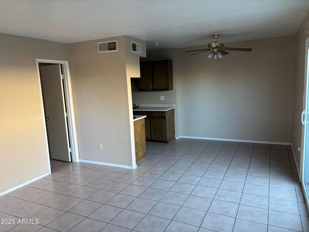 Photo of 5919 W Golden Lane, Glendale, AZ 85302 (MLS # 6955221)