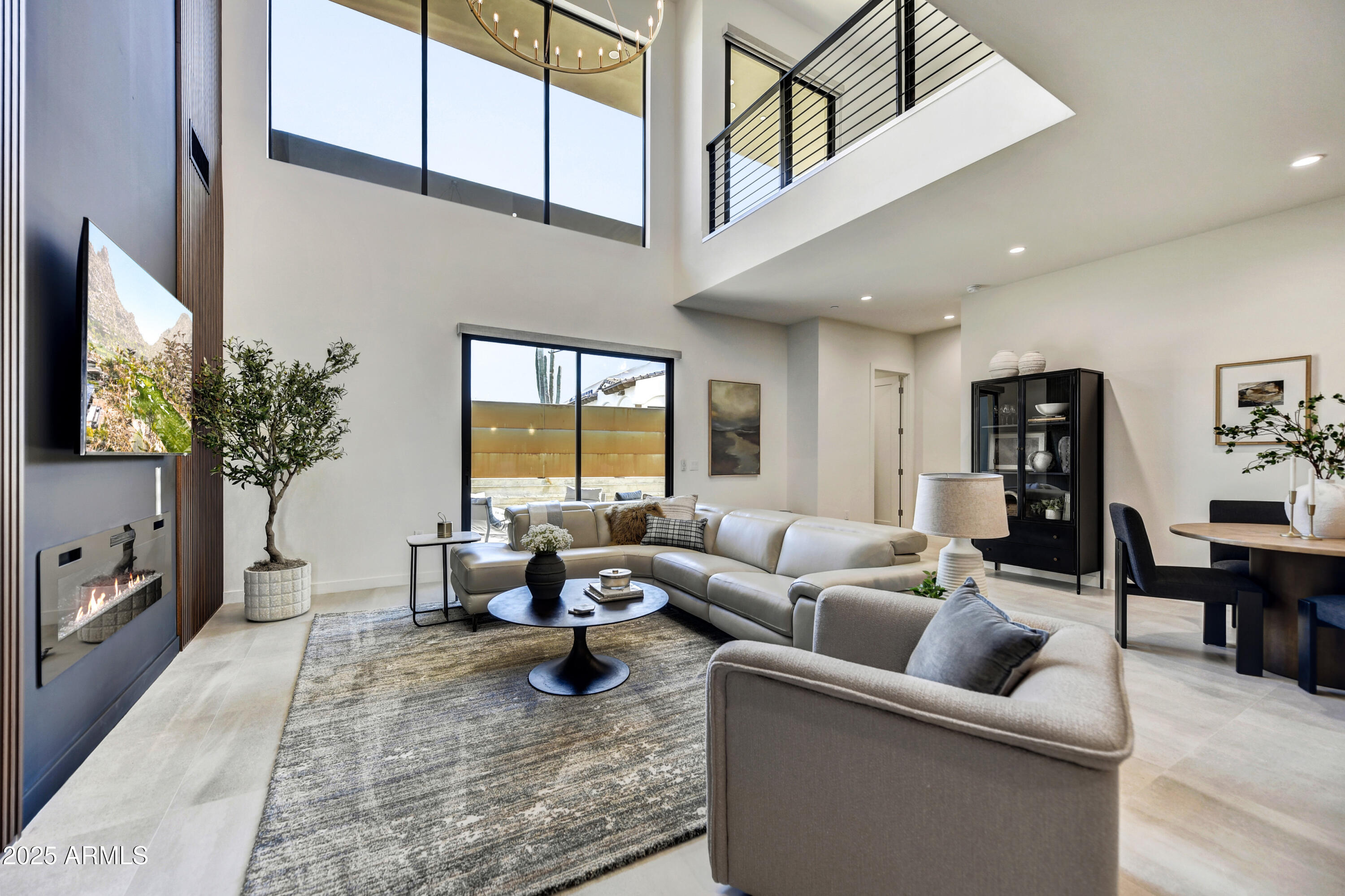 6525 E CAVE CREEK Road 301