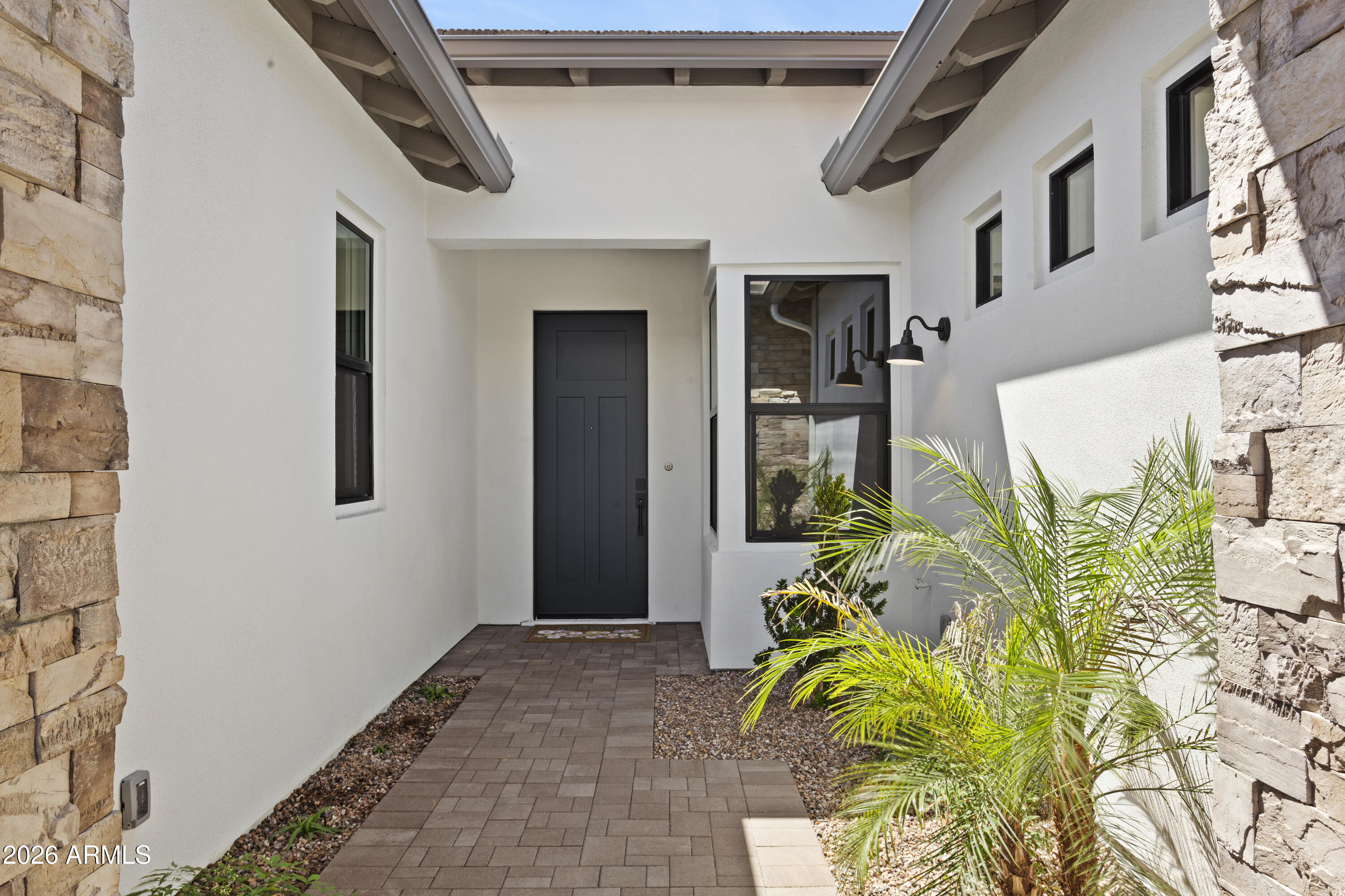 1573 E CHERRYWOOD Place