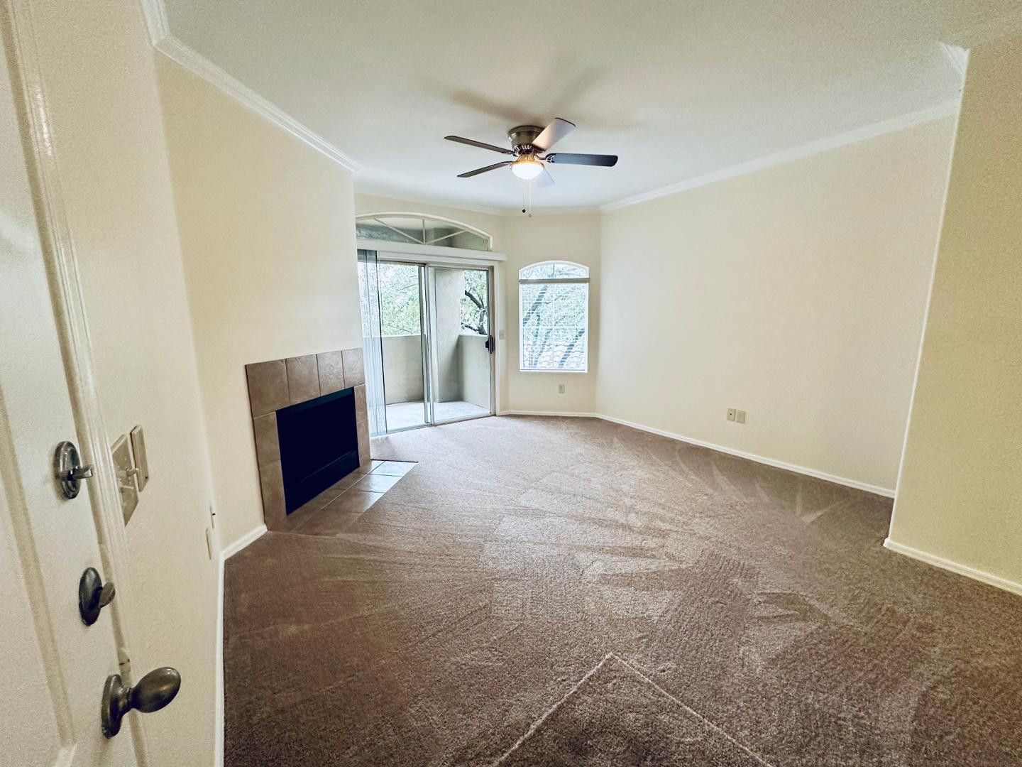 5335 E SHEA Boulevard 2107