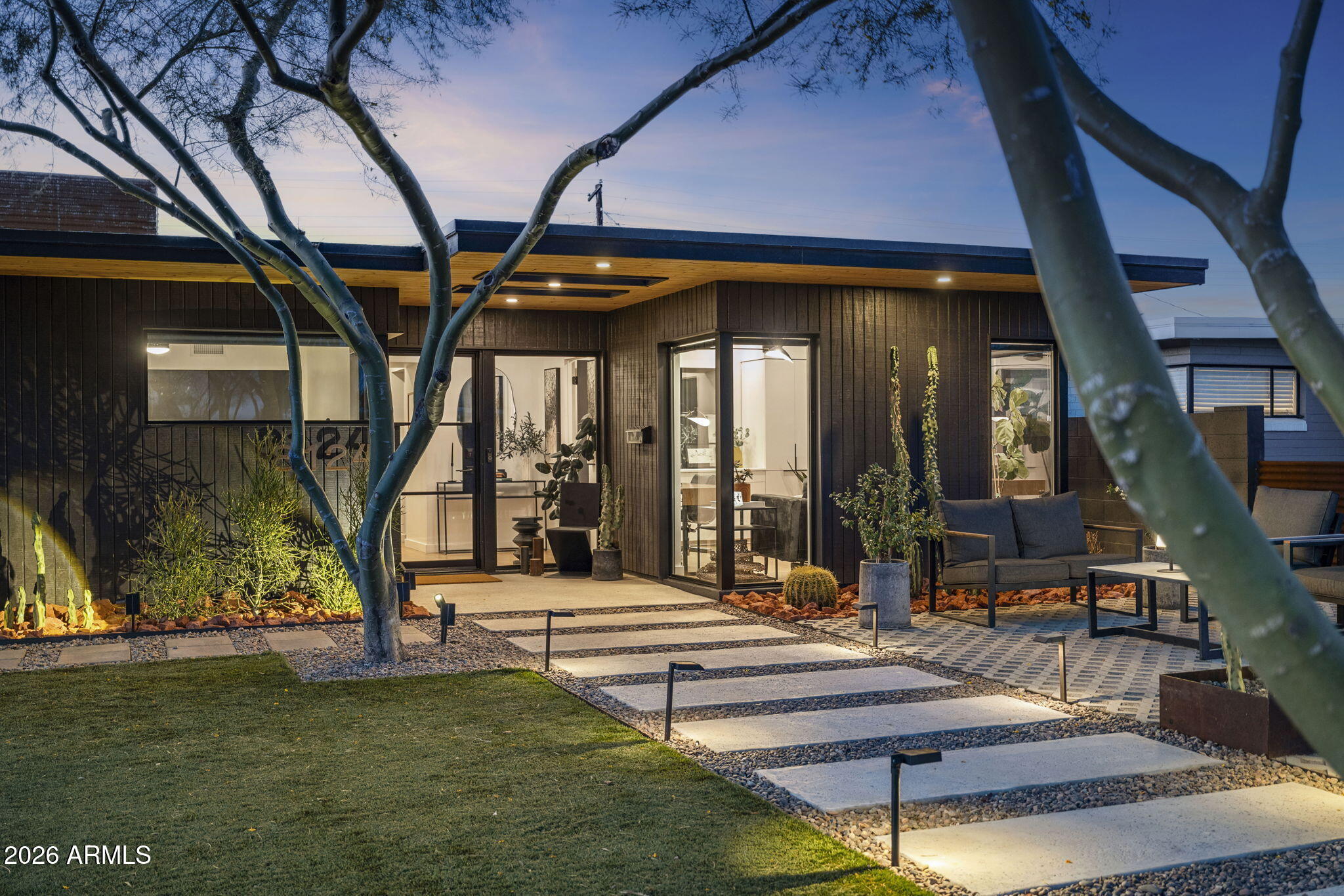 8124 E GRANADA Road