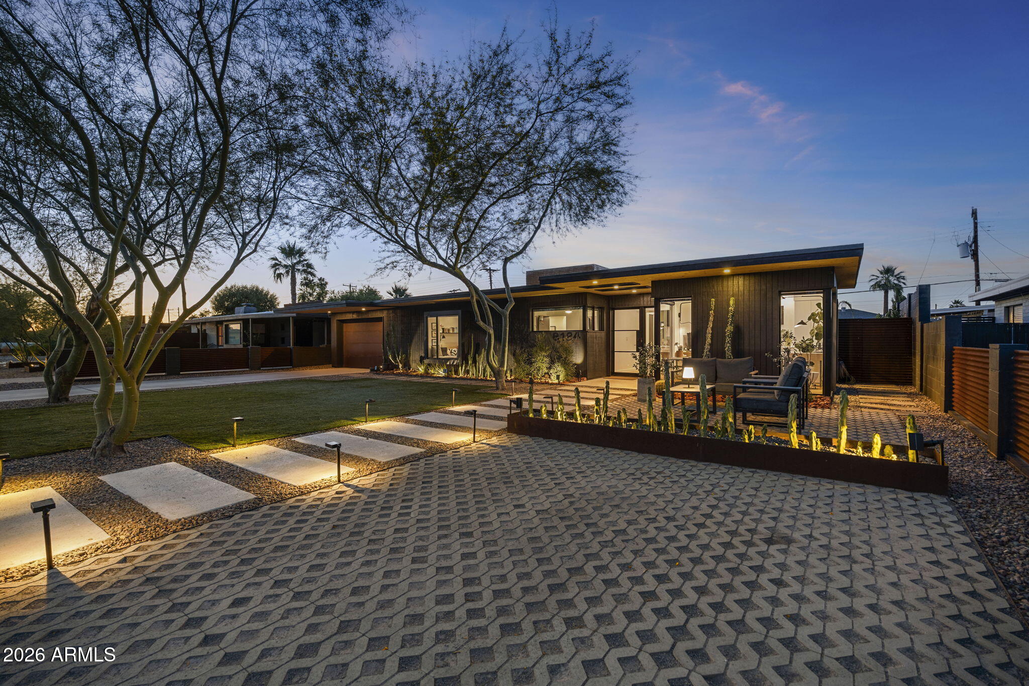 8124 E GRANADA Road