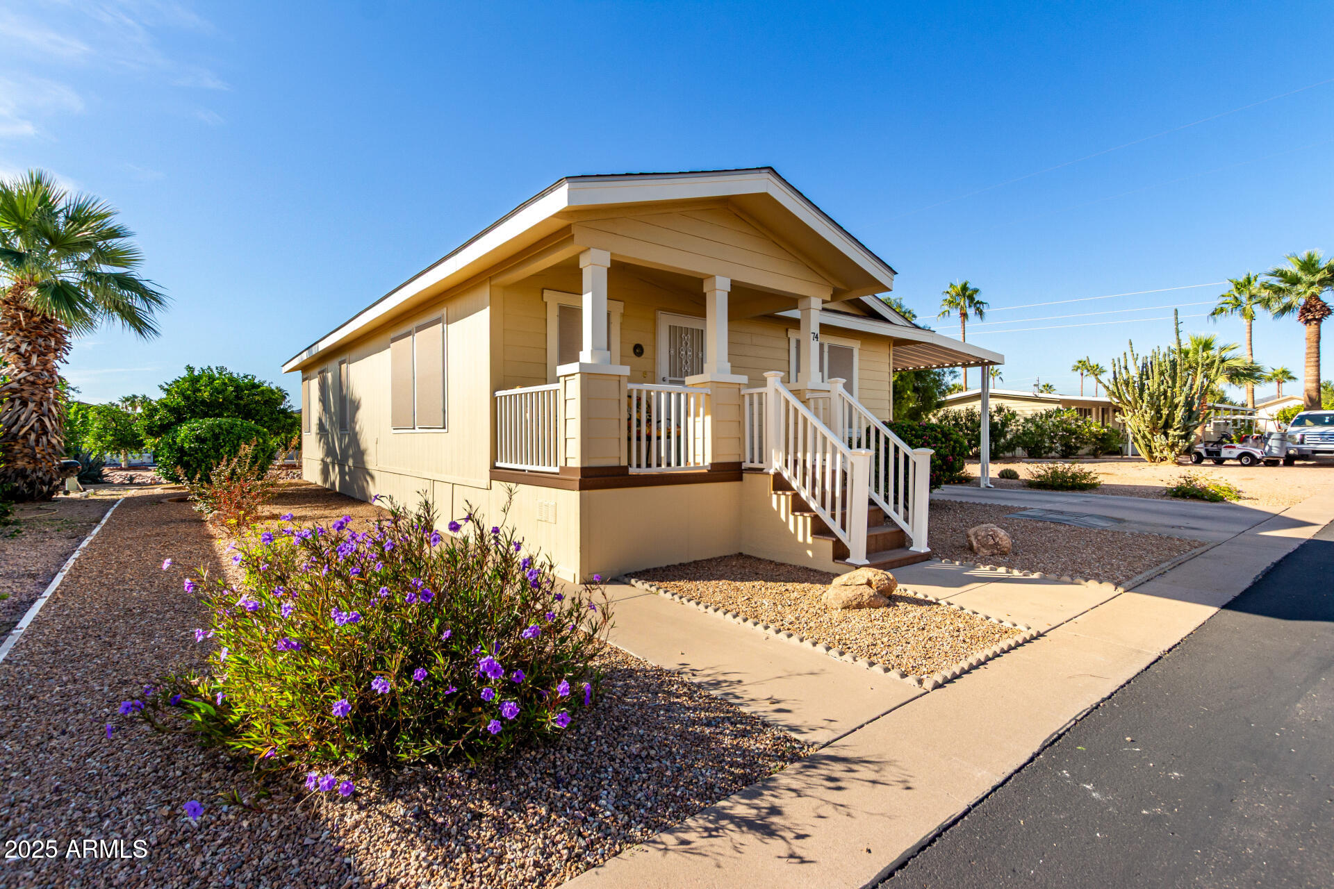 9333 E UNIVERSITY Drive 74