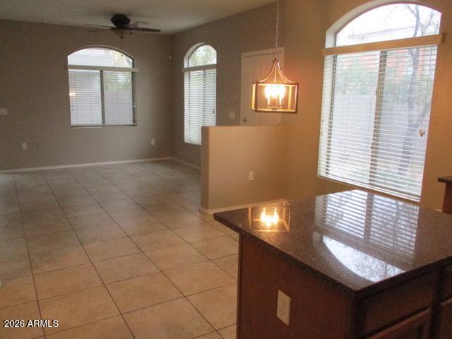 2150 W ALAMEDA Road 1290