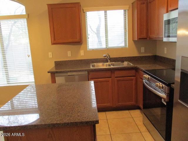 2150 W ALAMEDA Road 1290