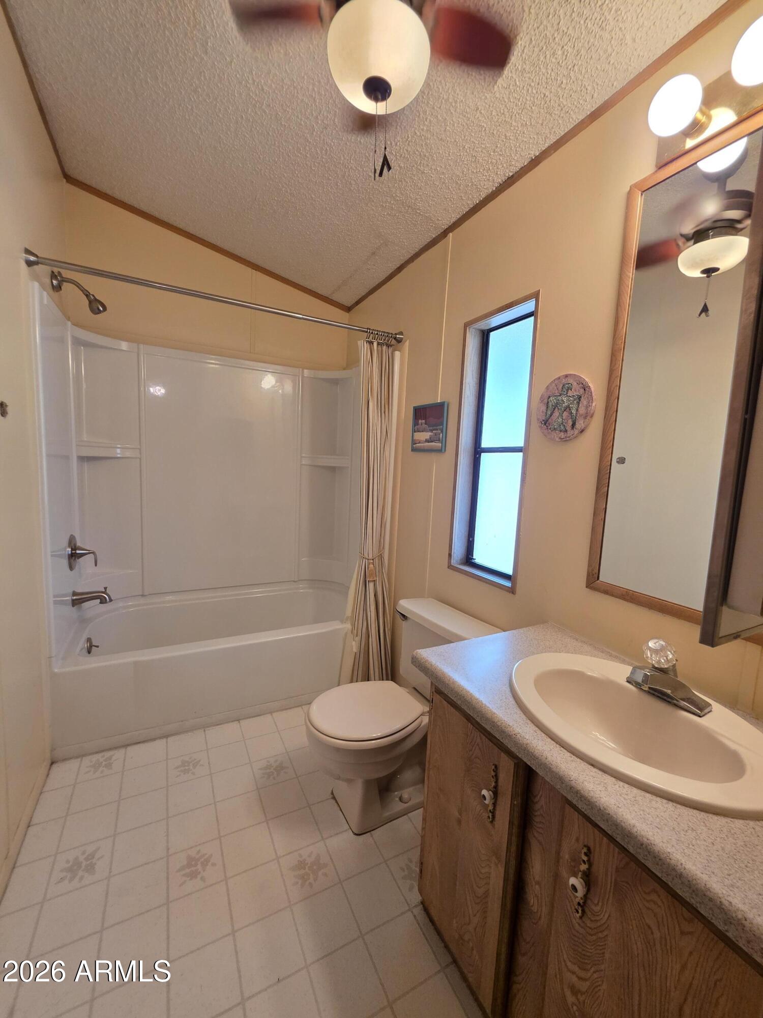 BOULDER RIDGE - Residential