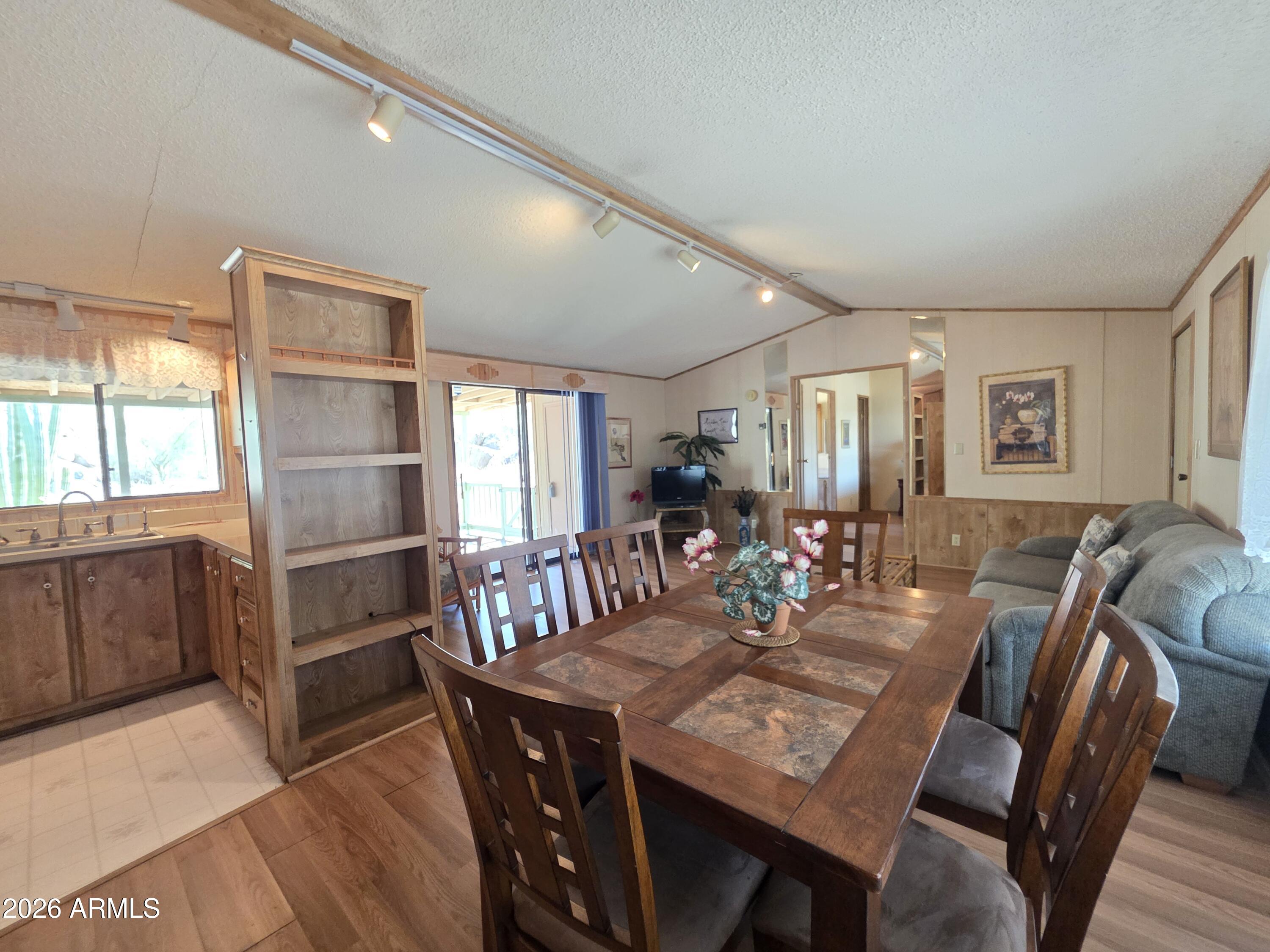 BOULDER RIDGE - Residential