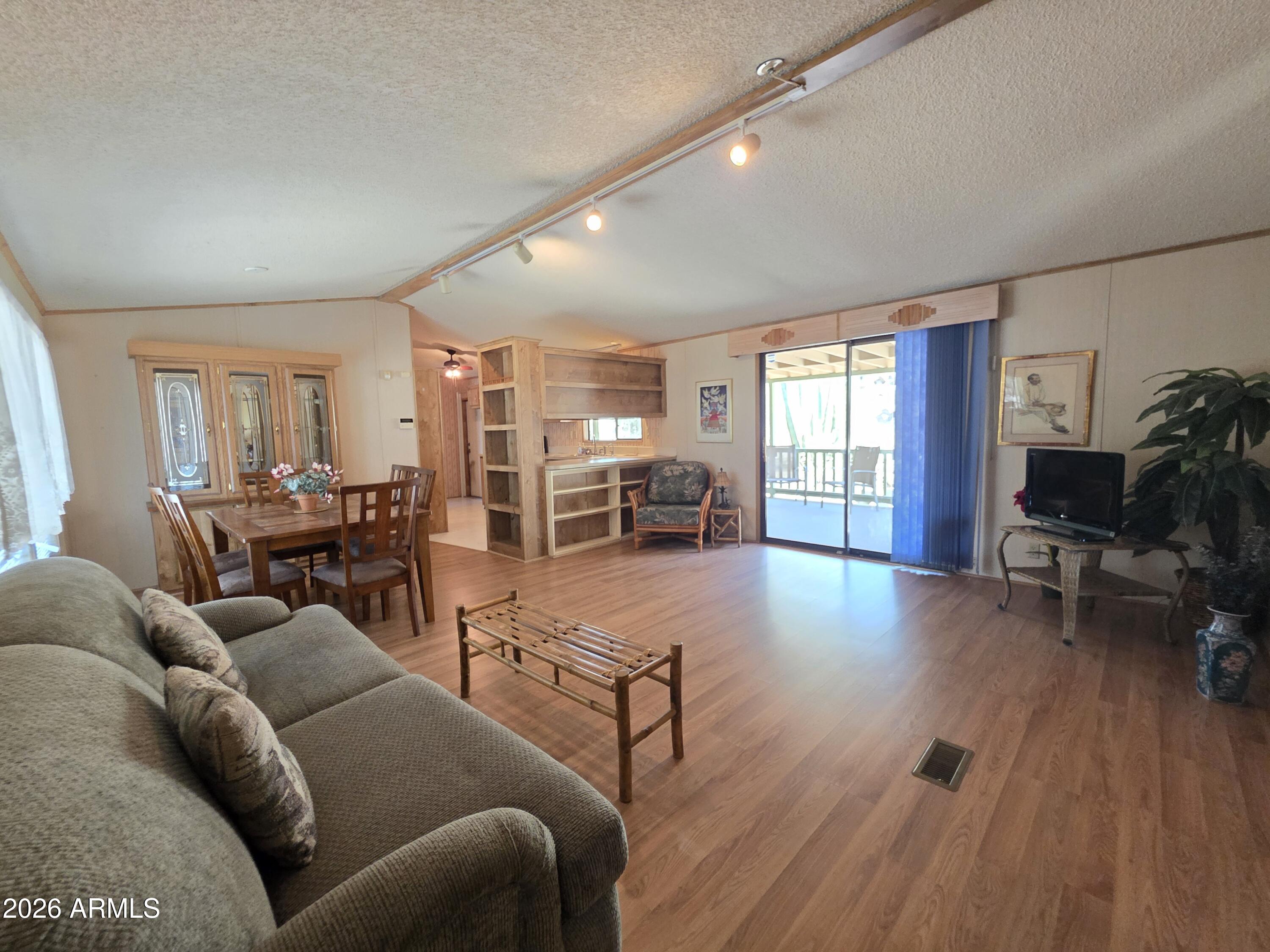 BOULDER RIDGE - Residential